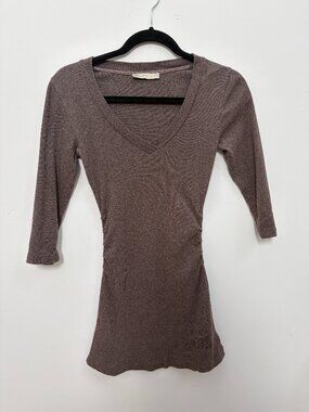 2000s Vneck 1/2 Sleeve Taupe Top